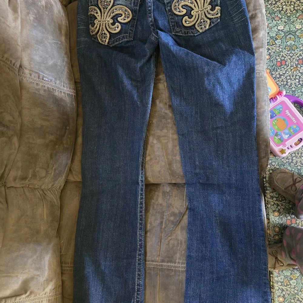 Miss Me jeans. Size 32 Bootcut. - Picture 4 of 6